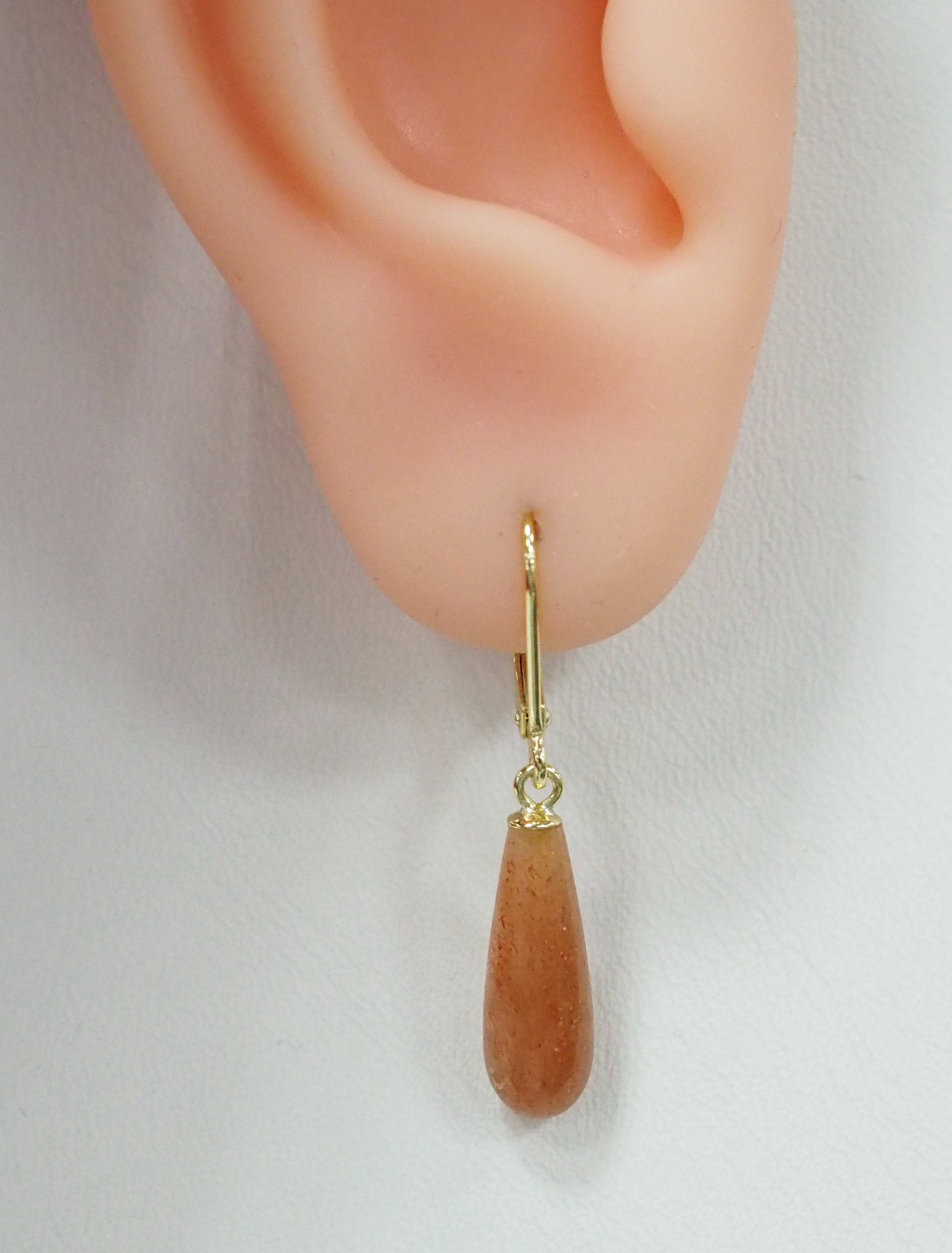 Серебряные серьги с солнечными камнями